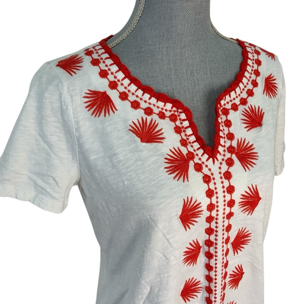 Talbots Womens Medium Top Red White Embroidered Floral Palm Tee Short Sleeve - Picture 4 of 12